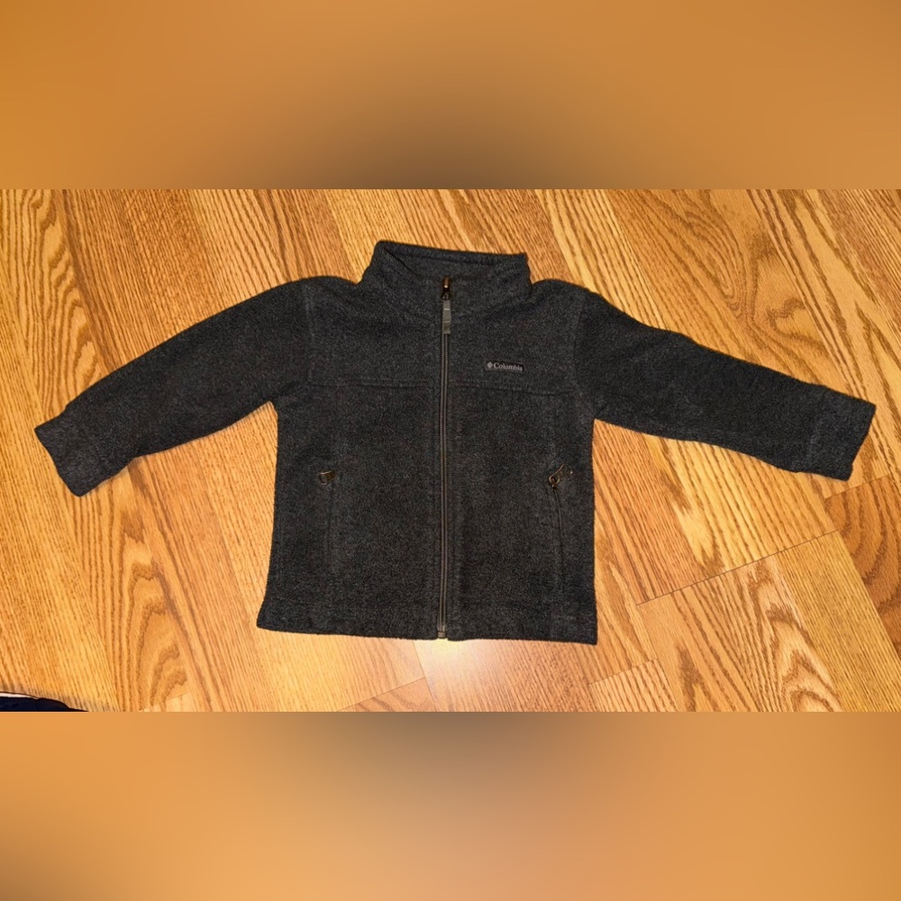 Columbia Toddlers Dark Gray fleece jacket.